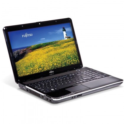 Fujitsu LifeBook AH532 Widescreen laptop with Windows 10,  4GB Memory, 320GB